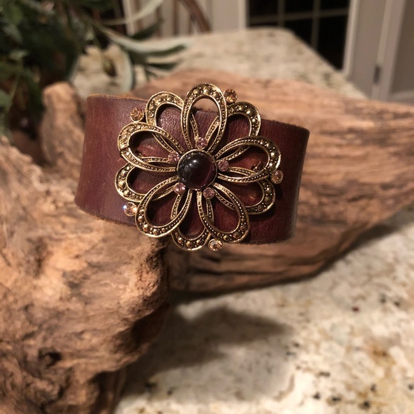 Coin cuff - Picture 6 of 8